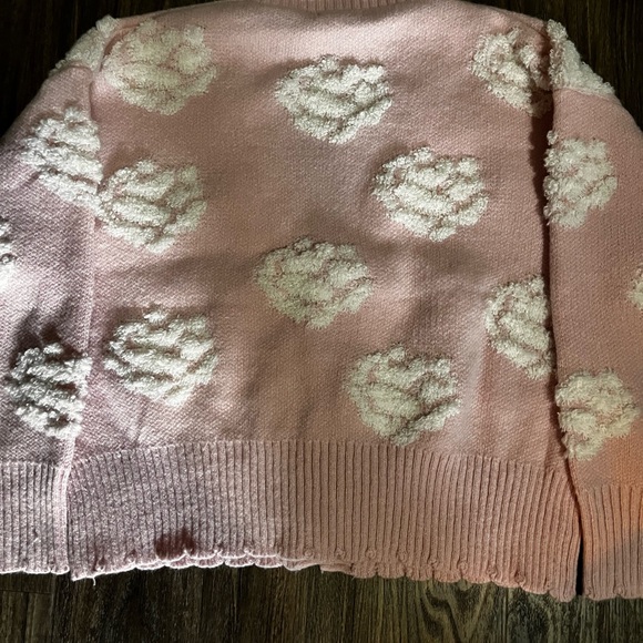 Beautiful and fun pink and flower sweater - Picture 4 of 5